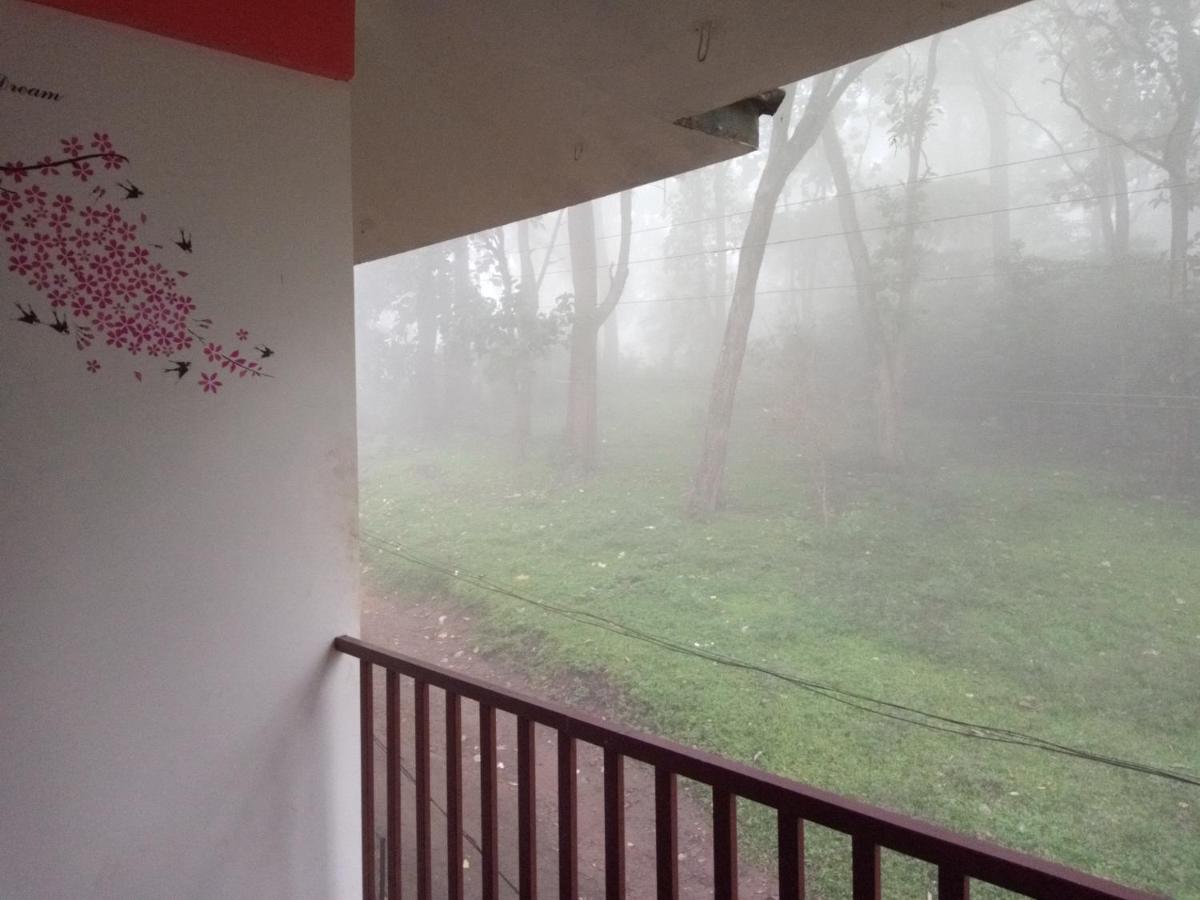 Wild Window - Forest View Homestay Thekkady Εξωτερικό φωτογραφία